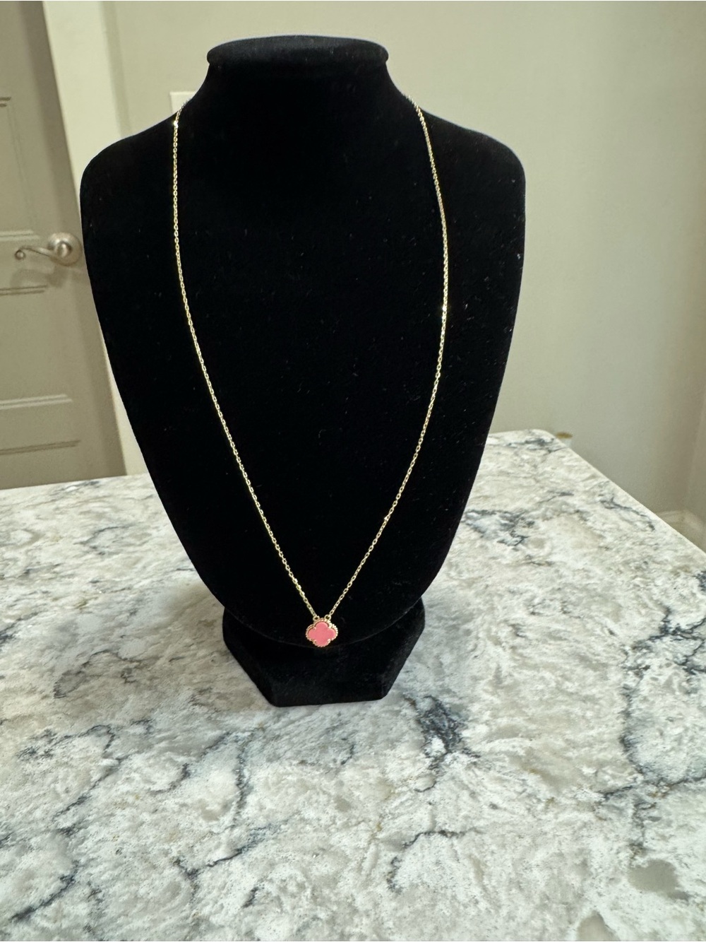 10K Gold Chain Necklace with Pink Clover Pendant size 18”